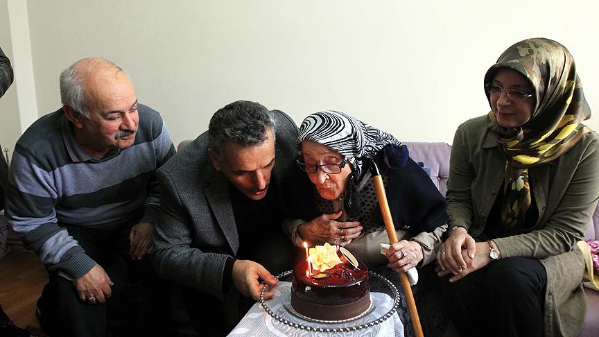101 yaşını kutlayan Nuriye nine uzun yaşamın sırrını açıkladı