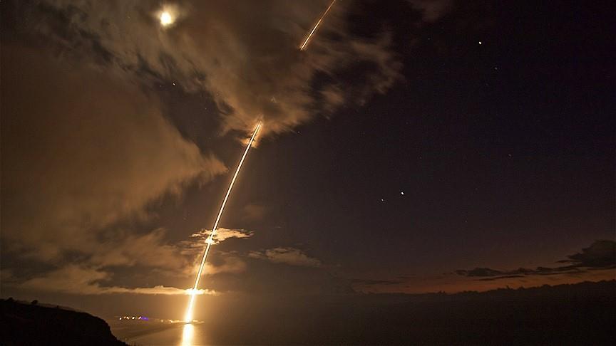 Defensas antiaéreas sirias responden a ataque aéreo israelí