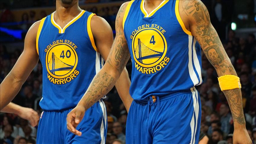 Warriors işi ilk çeyrekte bitirdi