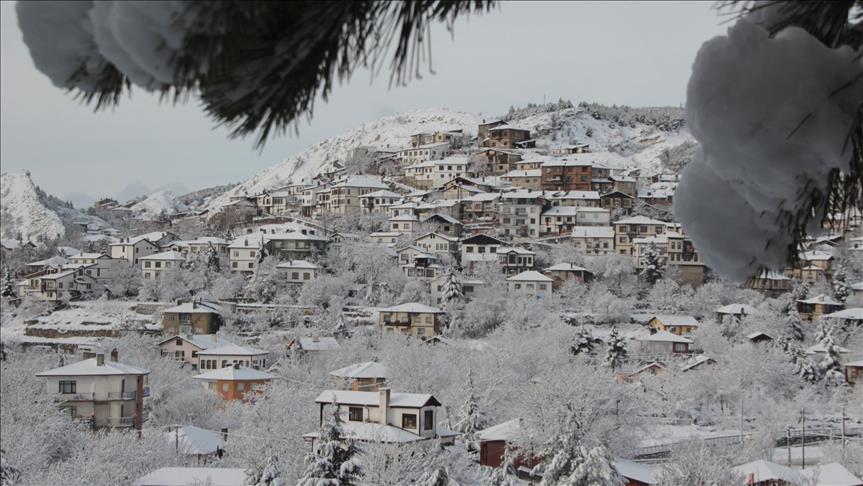 Beypazarı konaklarında kar manzarası