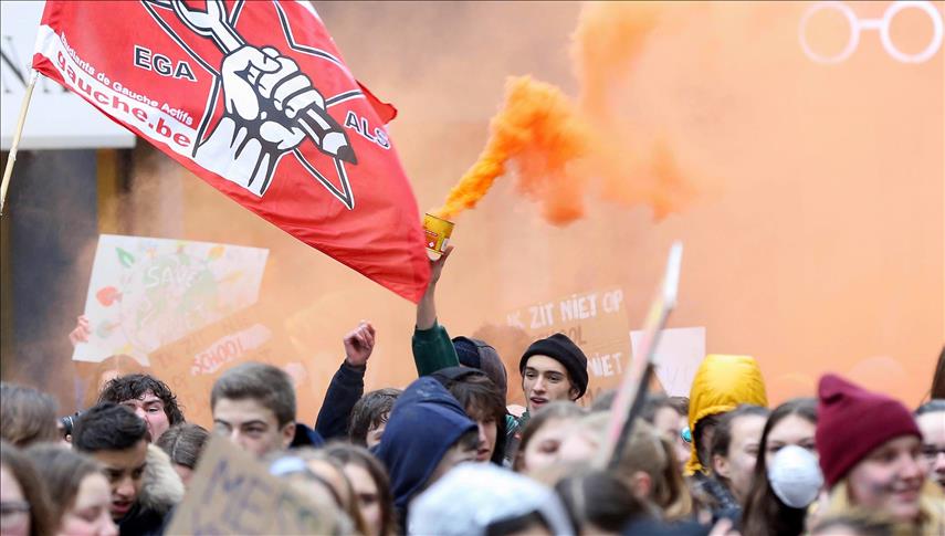 На улиците на Брисел протестираа 12.000 студенти 