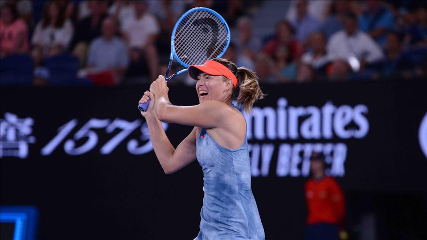 Australian Open, Sharapova mposht mbrojtësen e titullit Wozniacki