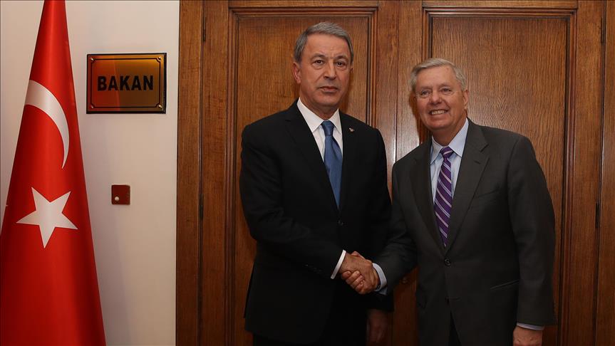 Turkish defense minister meets US senator in Ankara