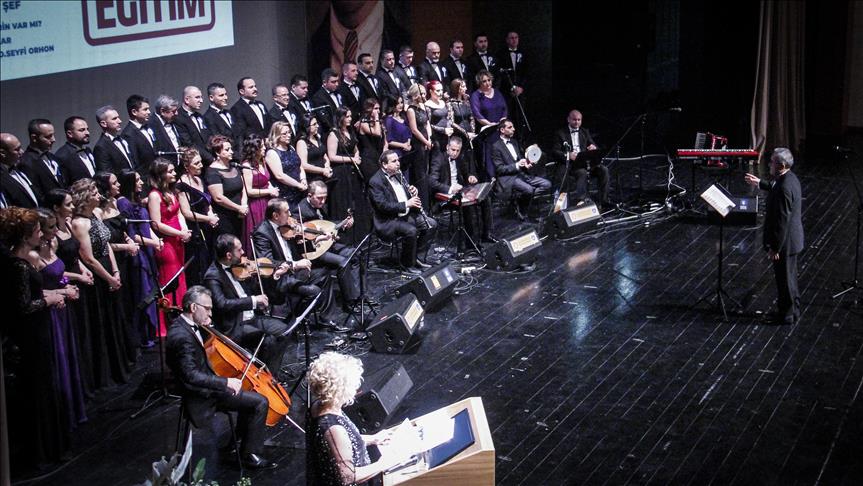Bursa'da 'İş'ten Sesler Korosu' konseri