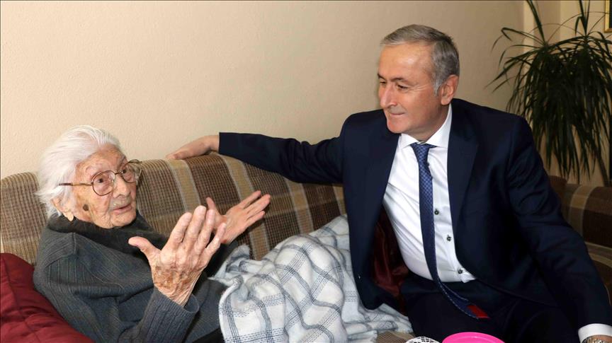 Bakan Yardımcısı Safran'dan 'eğitim çınarına' ziyaret