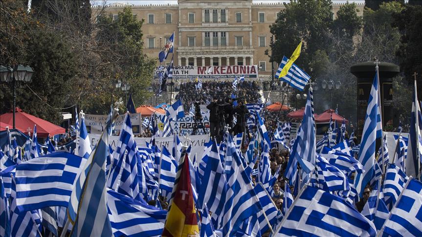 Masovni protesti i neredi u Grčkoj zbog sporazuma s Makedonijom