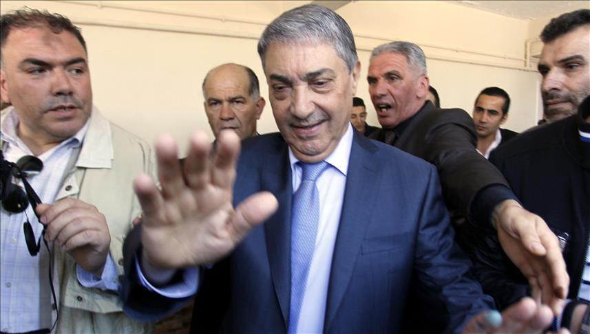 الجزائر.. "بن فليس" يعلن عزمه خوض السباق الرئاسي