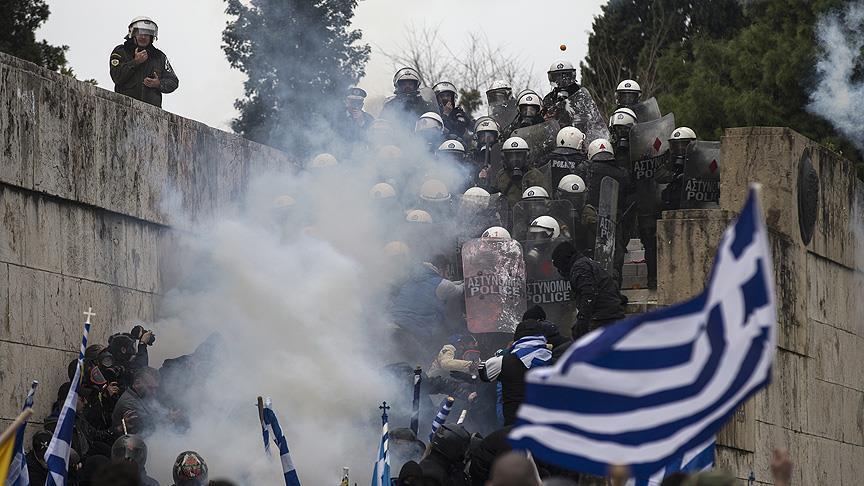 Greece: Thousands protest Macedonia name change deal