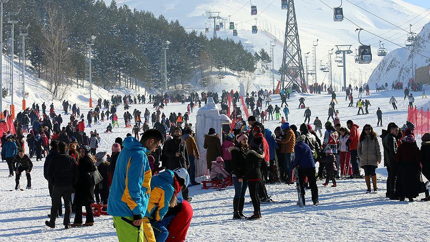 Palandöken'de doluluk oranı yüzde 100'e ulaştı