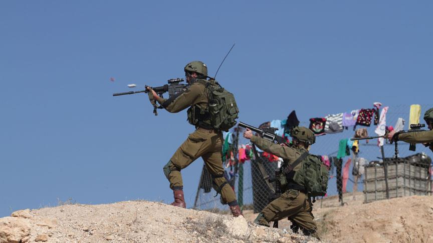 Israel army shoots, wounds Palestinian man in W. Bank
