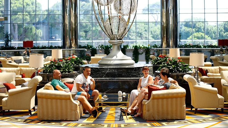 Antalya 20 milyon turisti ağırlamaya hazırlanıyor