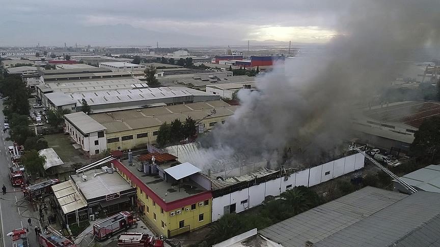 Izmir De Fabrika Yangini
