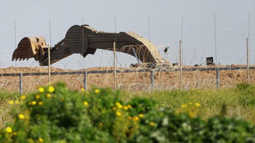 مركز حقوقي: إسرائيل جرفت 35 % من مساحة الأراضي المزروعة بغزة