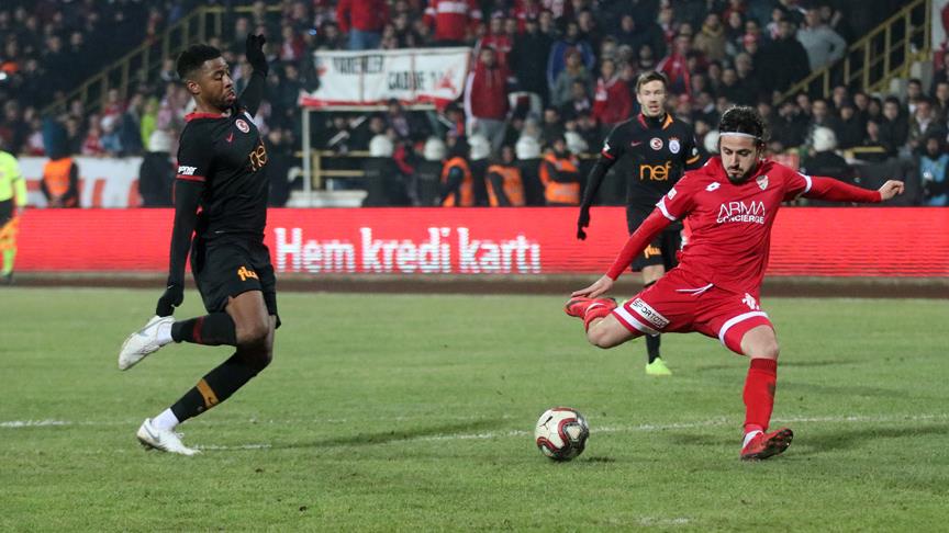 Galatasaray Bolu'dan avantajlı döndü