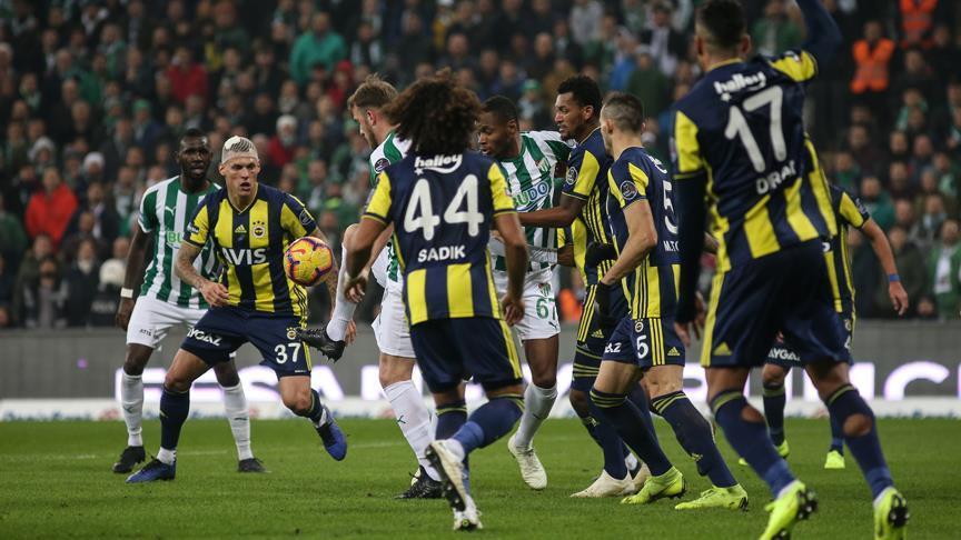 Pêşbirka Fenerbahçe û Bursasporê 1-1 kuta bû