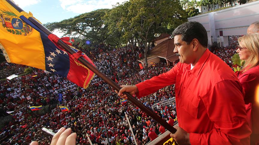 Venezuela lideri Maduro'ya desteklerini açıkladılar