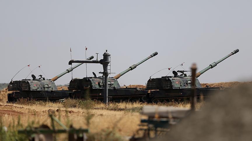 Syrie: L'Armée turque cible des positions du YPG/PKK à Tel Rifat