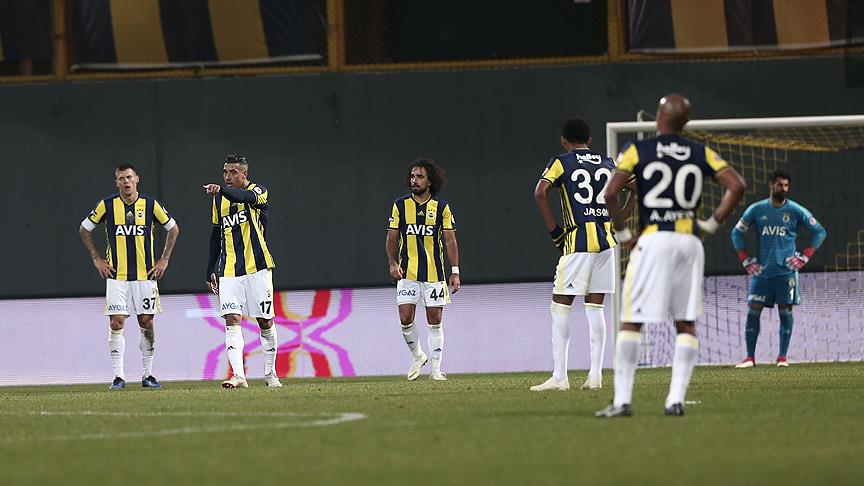Fenerbahçe ayağa kalkamıyor