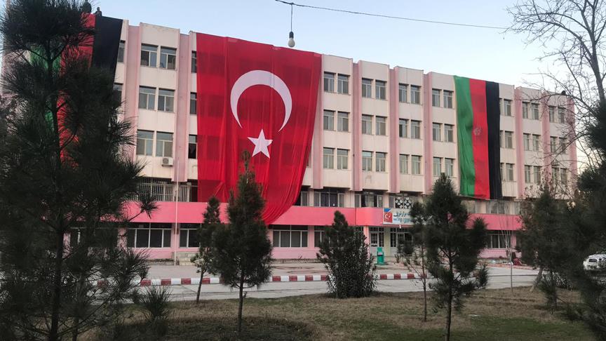 Afganistan'daki FETÖ'ye ait 3 okul TMV'ye devredildi
