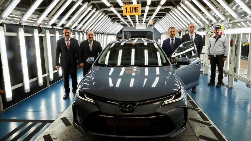 Hibrit Ve Elektrikli Otomobil Satışlarını Yükseltmekte Kararlıyız'' 2 Cumhurbaşkanı Yardımcısı Oktay: 'Hibrit ve elektrikli otomobil satışlarını yükseltmekte kararlıyız''