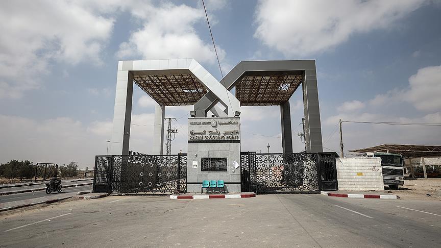 Egypt opens Gaza border crossing