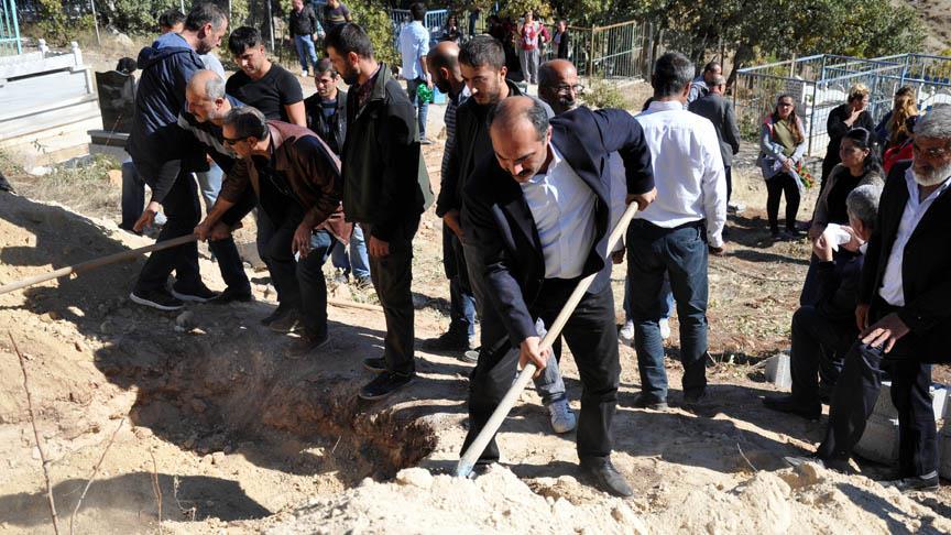 HDP'li vekiller terörist cenazelerinin baş aktörü oldu