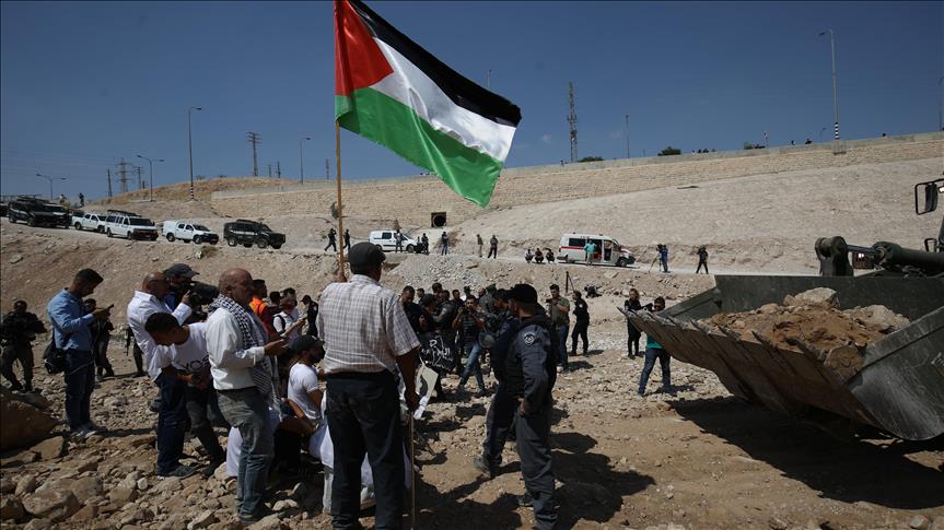 Israel planea reubicar a beduinos del sur