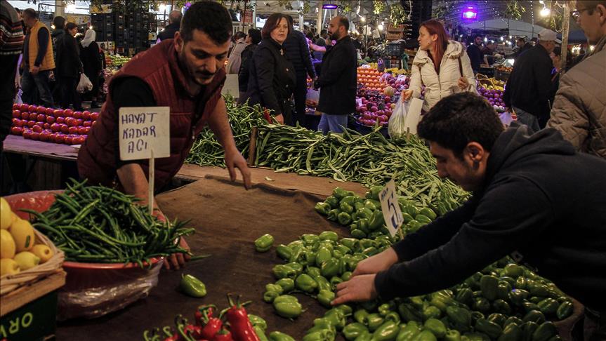 'Sebze ve meyvede KDV oranı 3 aylığına yüzde 1'e insin'