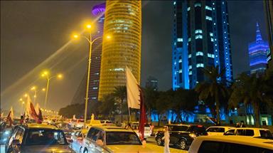القطريون يتدفقون إلى الميادين احتفالا بالفوز ببطولة آسيا