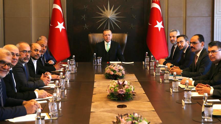 Knesset'te ezan okuyan vekiller de Erdoğan'la görüştü