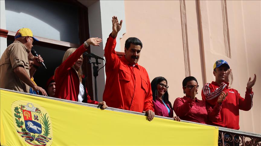 Maduro alienta recolección de firmas para frenar “las amenazas intervencionistas de EEUU”