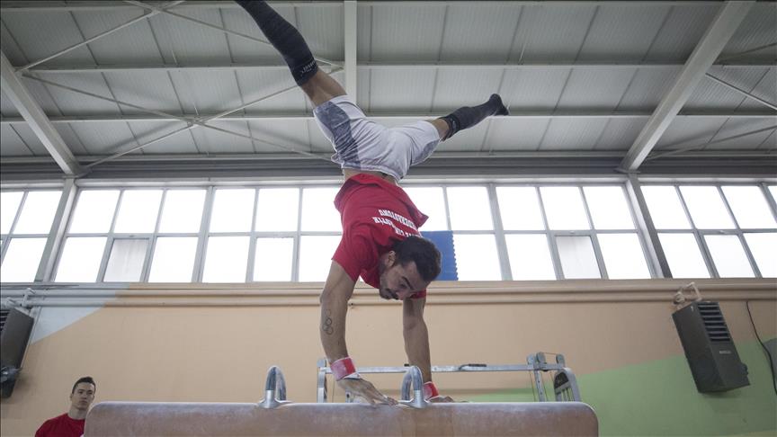 Milli cimnastikçi Ferhat Arıcan hedef büyüttü