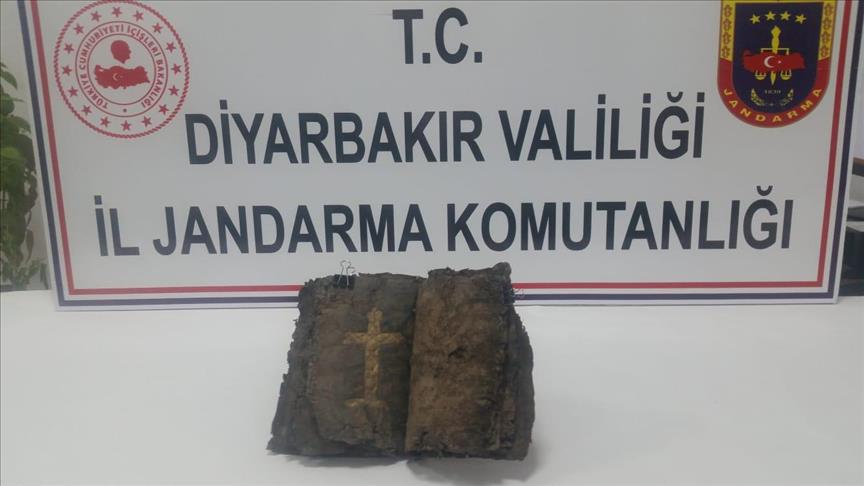 Encuentran una Biblia de 1.200 años en el suroriente de Turquía