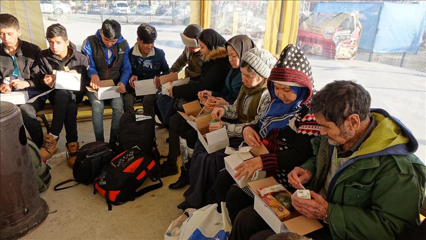 Over 700 irregular migrants held across Turkey