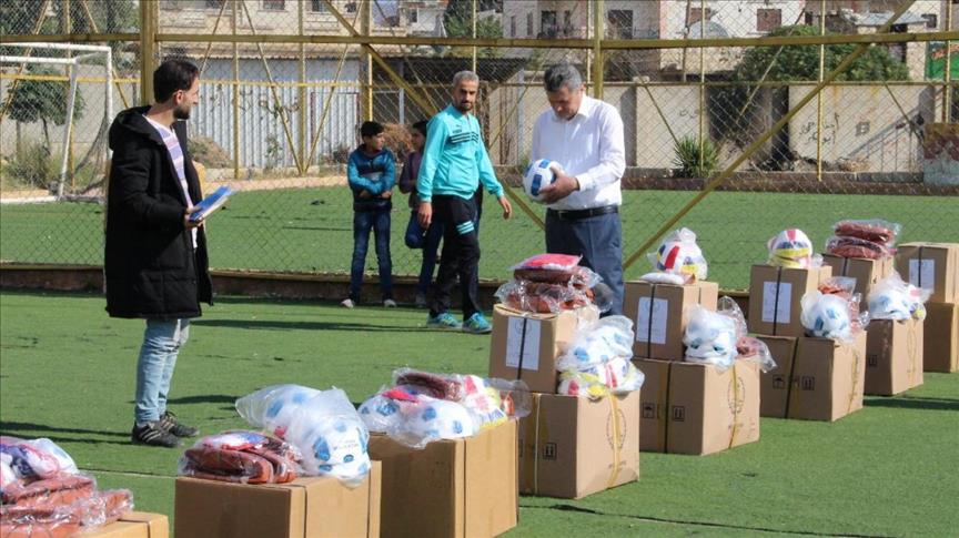 Türkiye'den Afrin'de eğitime katkı spora destek