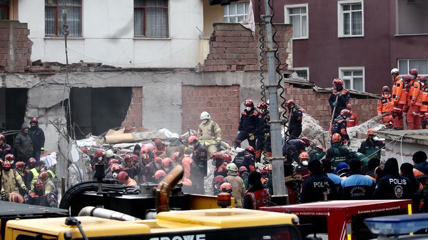 Death toll climbs to 15 in Istanbul building collapse