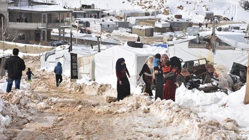 اللاجئون السوريون في لبنان.. العواصف انتهت والمعاناة مستمرة (تقرير) 