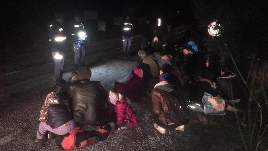 14 irregular migrants held in NW Turkey