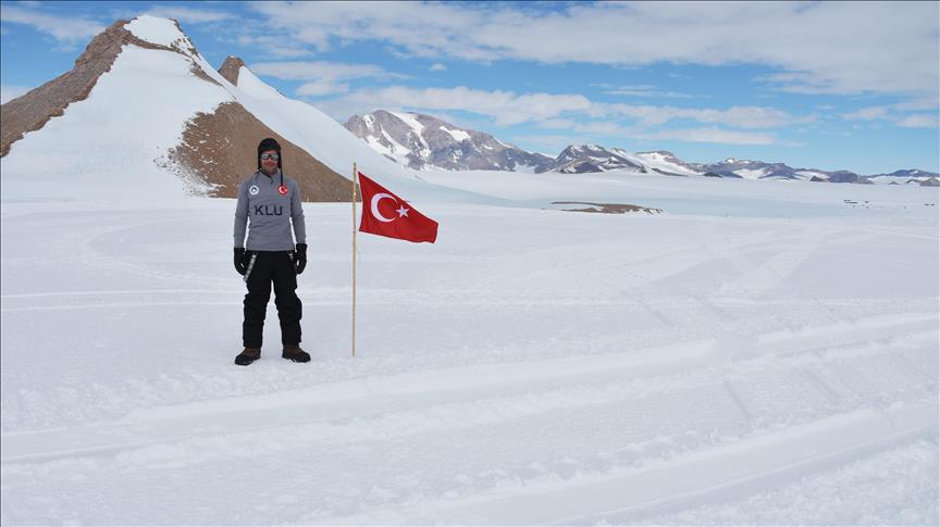 From Antarctica, Turkish scientist fetches 3 meteorites