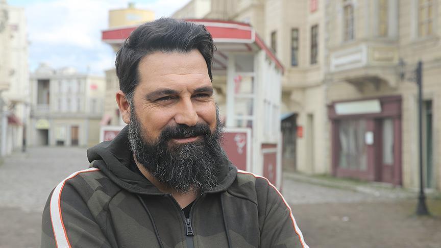 بطل عاصمة عبد الحميد أؤد ي دور ا طالما حلمت به