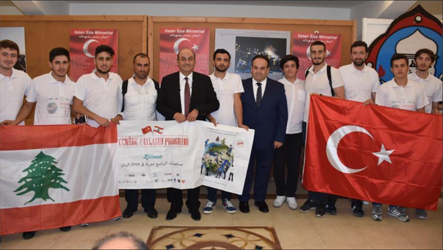 السفير التركي ببيروت يعد بزيادة المنح التعليمية للبنانيين 