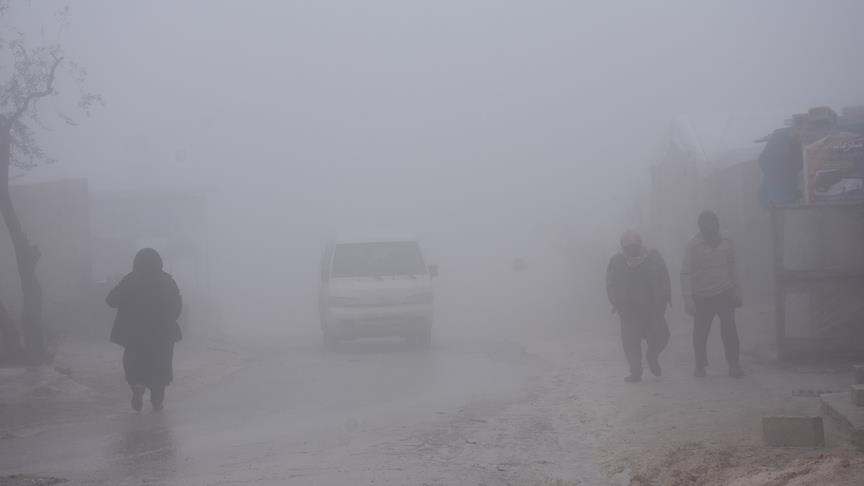 Suriye’de sis sığınmacı kamplarını olumsuz etkiliyor