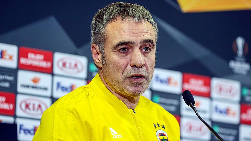 Fenerbahçe Teknik Direktörü Yanal: Burada sistem ve düzenin suçu var