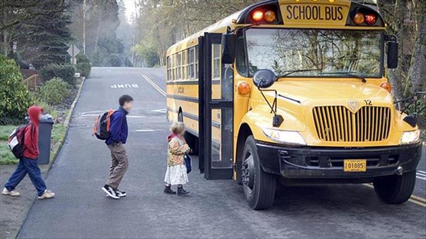US: Denver teachers strike over base salary