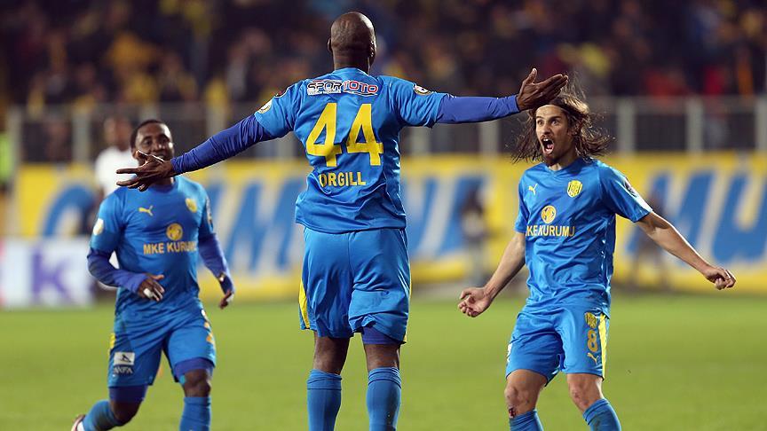 Ankaragücü 9 hafta sonra 3 puanla tanıştı