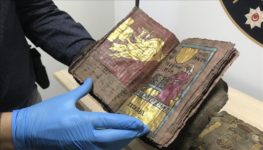 Turkey: Police detain 4 for smuggling artifacts