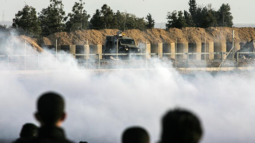 Gazze'de İsrail askerlerinin yaraladığı Filistinli çocuk şehit oldu