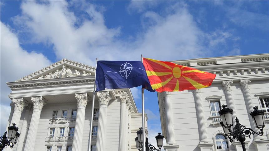 Стапува во сила Преспанскиот договор и промена на името на Македонија