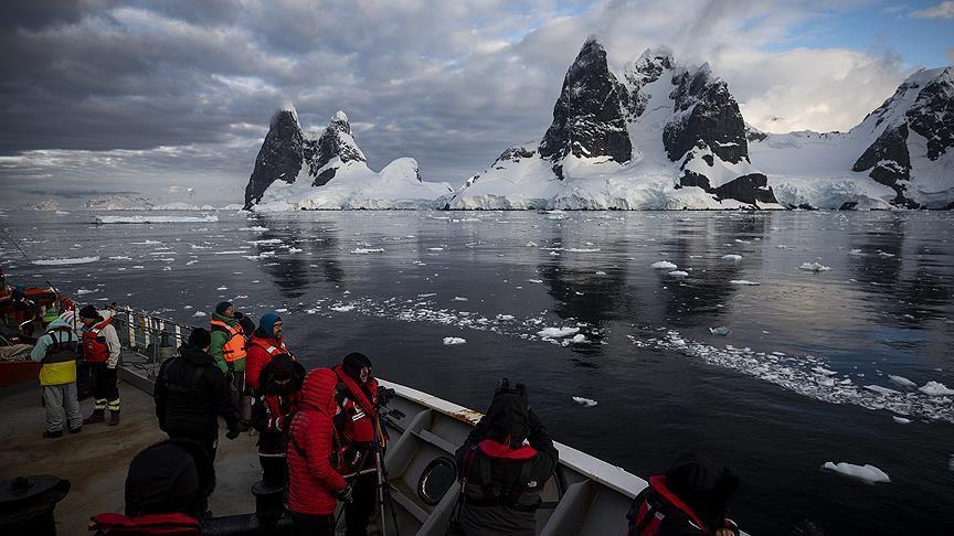 Антарктикот стана „лабораторија“ за турските научници