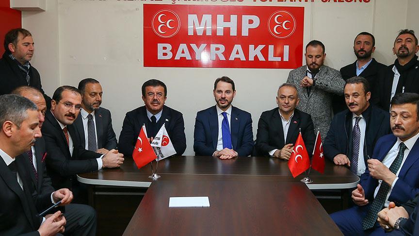 Bakan Albayrak'tan İzmir'de MHP teşkilatına ziyaret